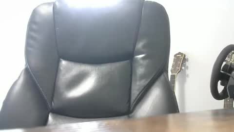 brian871001 online show from 04/15/26, 02:57