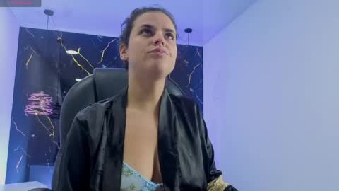 Manuela online show from 06/02/26, 03:19