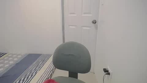 Snapshot of briana_lovexx chatting on 01/03/25, 12:43 Briana online show from 01/03/25, 12:43