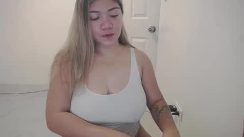 Snapshot of briana_lovexx chatting on 02/01/25, 12:29 Briana online show from 02/01/25, 12:29