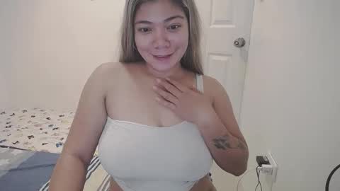 Snapshot of briana_lovexx chatting on 03/06/25, 12:43 Briana online show from 03/06/25, 12:43