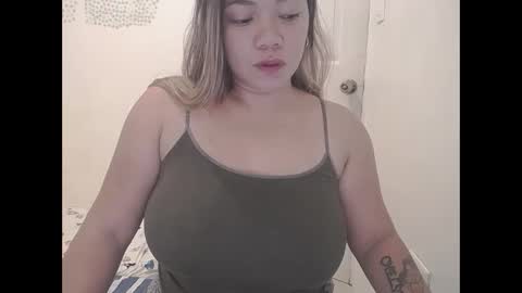 Snapshot of briana_lovexx chatting on 09/30/25, 04:12 Briana online show from 09/30/25, 04:12