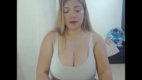 Briana online show from 05/29/26, 01:53