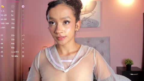 Snapshot of brianathompson chatting on 01/22/25, 07:13 BRIANA online show from 01/22/25, 07:13