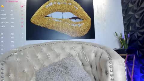 Snapshot of brianathompson chatting on 02/13/25, 10:22 BRIANA online show from 02/13/25, 10:22