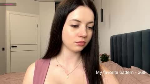 I am Valery ntmu Lets hit 10 Thumbs Up together We are almost done online show from 04/08/26, 01:55