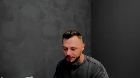 Snapshot of brianhunts chatting on 01/21/25, 06:00 Brian online show from 01/21/25, 06:00