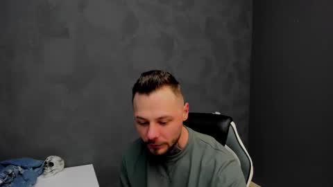 Snapshot of brianhunts chatting on 02/10/25, 06:42 Brian online show from 02/10/25, 06:42