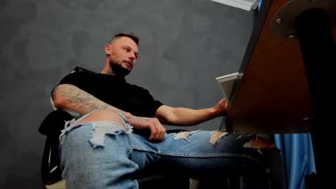 Snapshot of brianhunts chatting on 02/12/25, 07:02 Brian online show from 02/12/25, 07:02