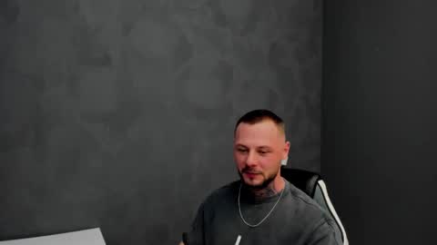 Snapshot of brianhunts chatting on 02/26/25, 10:15 Brian online show from 02/26/25, 10:15