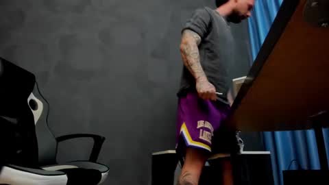 Snapshot of brianhunts chatting on 03/09/25, 10:08 Brian online show from 03/09/25, 10:08