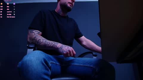 Snapshot of brianhunts chatting on 10/30/25, 05:42 Brian online show from 10/30/25, 05:42