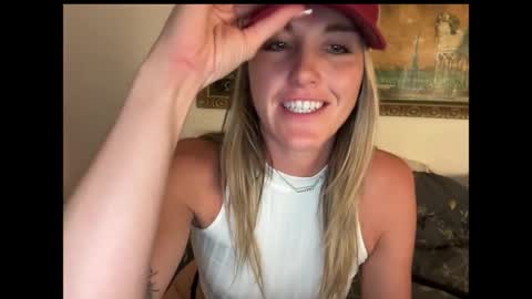 Long legstight pussyperky titties need I say more online show from 04/09/26, 08:53