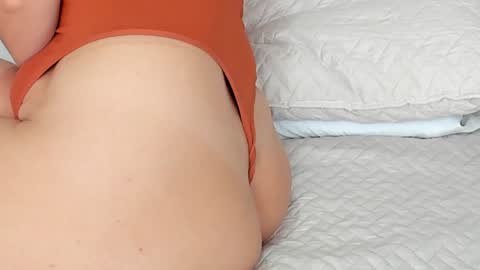 Snapshot of bridgetrodriguez chatting on 01/27/25, 06:41 online show from 01/27/25, 06:41