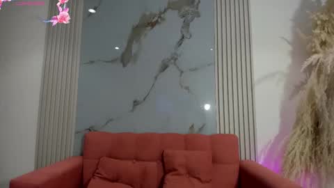 Snapshot of bridgetrodriguez chatting on 09/28/25, 12:43 online show from 09/28/25, 12:43