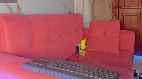 Snapshot of bridgetrodriguez chatting on 10/24/25, 12:34 online show from 10/24/25, 12:34