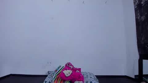 Snapshot of brigith05 chatting on 02/14/25, 04:15 Brigith online show from 02/14/25, 04:15