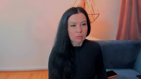 brilliantegirl_ online show from 03/29/26, 07:08