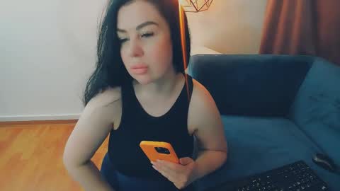 brilliantegirl_ online show from 04/03/26, 07:06