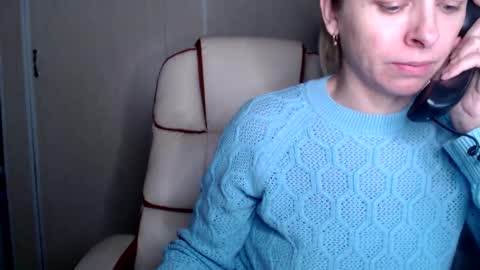 Snapshot of brilliantly chatting on 10/23/25, 07:18 brilliantly online show from 10/23/25, 07:18