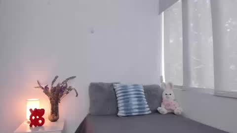 Brisa  online show from 09/23/25, 04:43