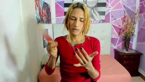 Snapshot of brisahott chatting on 12/16/24, 02:27 Brisa online show from 12/16/24, 02:27