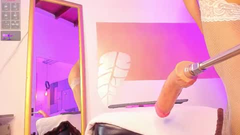 BritannyClaire online show from 12/16/25, 12:37