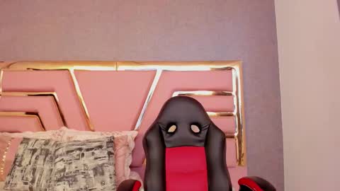 Britany jhonson online show from 12/23/25, 02:20