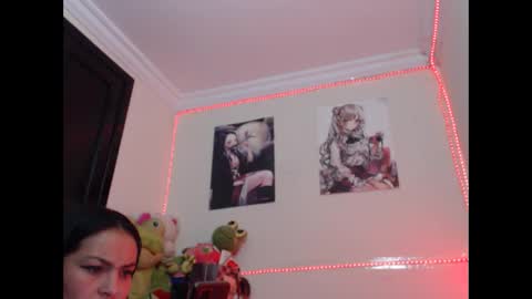 scarleth    follow mee 3 kis online show from 12/08/24, 07:05