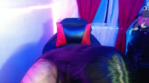 scarleth    follow mee 3 kis online show from 01/24/25, 06:57