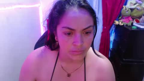 scarleth    follow mee 3 kis online show from 02/08/25, 01:32