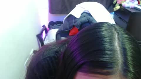 scarleth    follow mee 3 kis online show from 03/01/25, 02:59