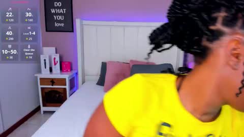 Britany online show from 12/04/25, 08:17