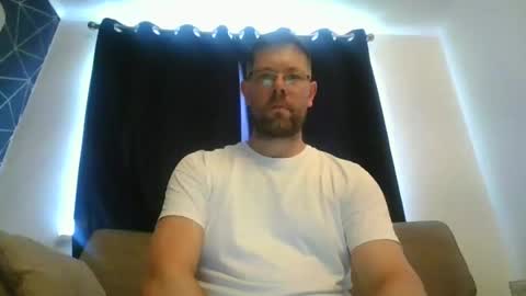 Snapshot of britguy6985 chatting on 06/25/26, 10:09 britguy6985 online show from 06/25/26, 10:09