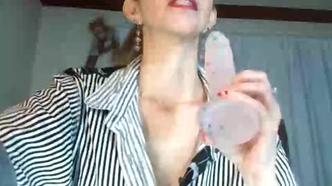 brithany hunt online show from 04/02/26, 06:16