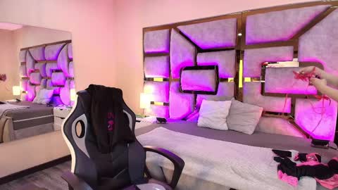 BRITHNY online show from 04/12/26, 04:17