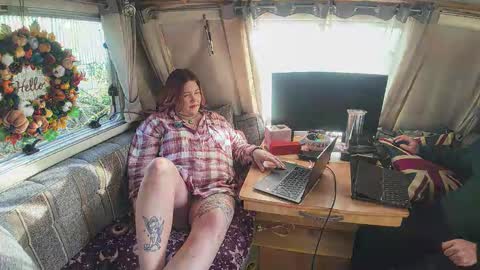 Snapshot of british_rosie chatting on 02/27/26, 09:42 Want to see more online show from 02/27/26, 09:42