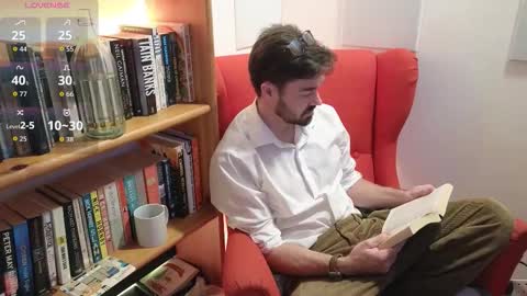 Snapshot of britishpoet69 chatting on 10/01/25, 12:33 British Poet online show from 10/01/25, 12:33