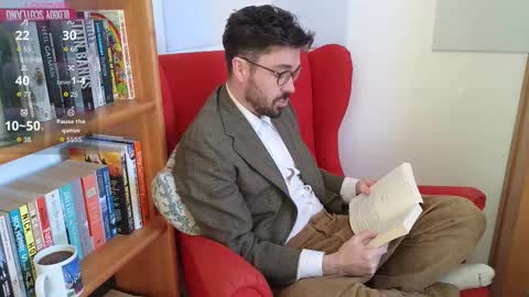 Snapshot of britishpoet69 chatting on 11/20/25, 11:10 British Poet online show from 11/20/25, 11:10