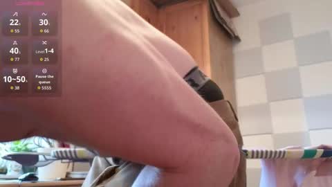 Snapshot of britishpoet69 chatting on 11/26/25, 10:27 British Poet online show from 11/26/25, 10:27