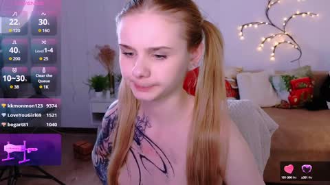 Snapshot of britney_lynch chatting on 12/27/24, 03:31 Britney online show from 12/27/24, 03:31