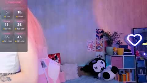 Snapshot of britney_lynch chatting on 09/17/25, 07:59 Britney online show from 09/17/25, 07:59