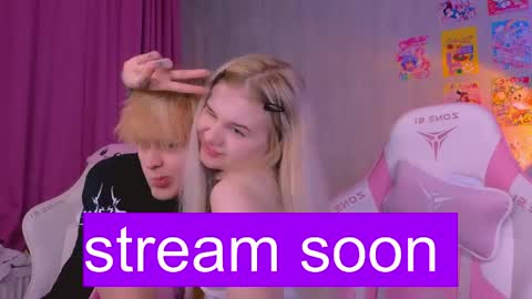 Britney online show from 04/11/26, 07:07