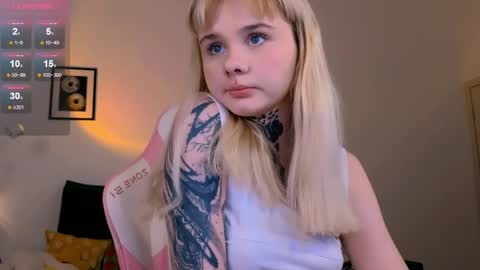 Britney online show from 04/18/26, 07:07