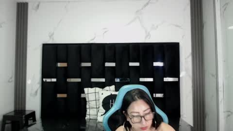 Britney  online show from 04/08/26, 02:33