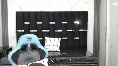 Britney  online show from 04/29/26, 02:37