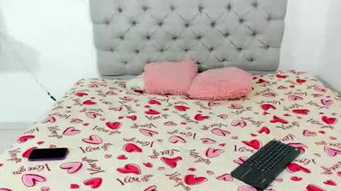 Jessica online show from 12/16/25, 03:55