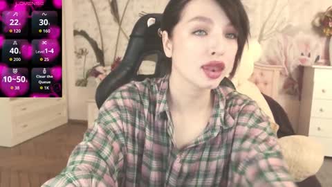 britneybarker online show from 10/06/25, 02:42