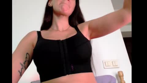 Snapshot of britneydivine chatting on 10/02/25, 07:04 Britney online show from 10/02/25, 07:04