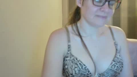 Claire and Gary online show from 12/17/24, 10:32